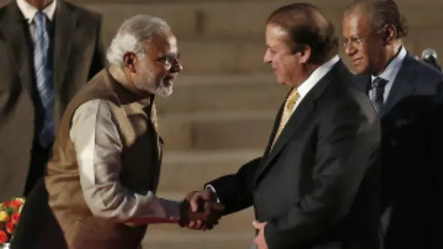 मोदी और नवाज़ शरीफ़
