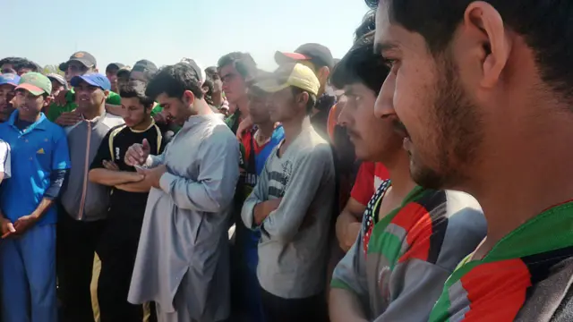 د افغانستان د شمال څو ولایتونو تنکي ځوانان د کندوز په ولایت کې راغونډ شوي وو.