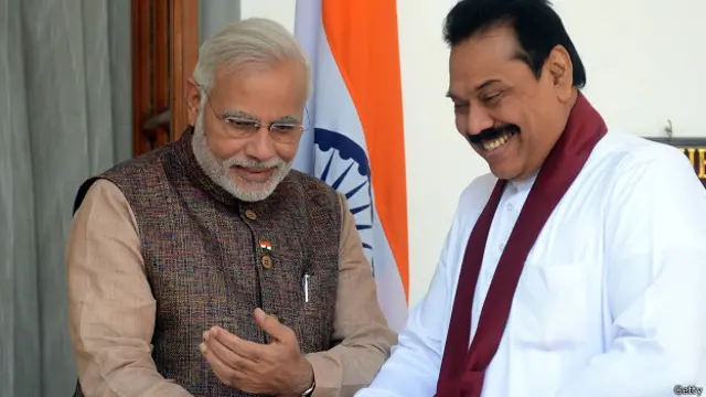 नरेंद्र मोदी, महिंदा राजपक्षे