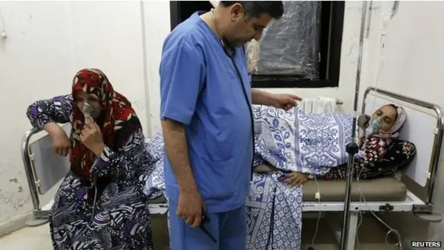  کفر زائتا نامی گاؤں پر کہا جاتا ہے کہ کئی حملے ہوئے ہیں جن میں گیس استعمال کی گئی ہے۔ یہ گاؤں باغیوں کے قبضے میں ہے۔