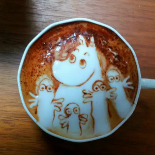 Artista japonês cria sua obras sempre na frente dos clientes e faz sucesso na internet com técnica inovadora.