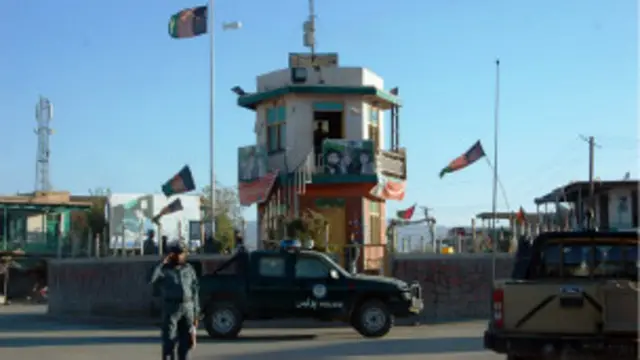 دغه پېښه د سيمه ييزو پوليسو په يوه امنیتي پوسته کې رامنځ ته شوې ده