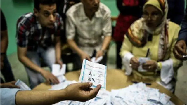 در دور نخست انتخاباتی که در آن محمد مرسی نهایتا برگزیده شد هم میزان مشارکت ۴۶ درصد اعلام شد