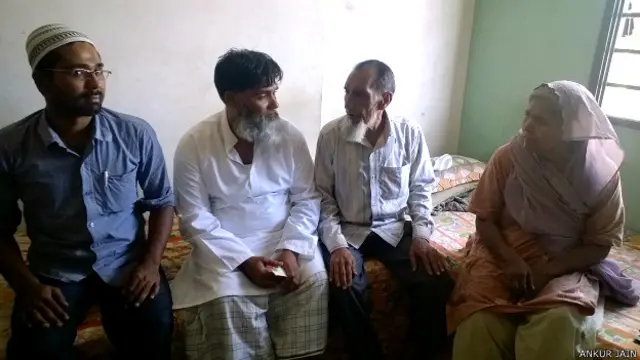 अपने परिवार के साथ सलीम