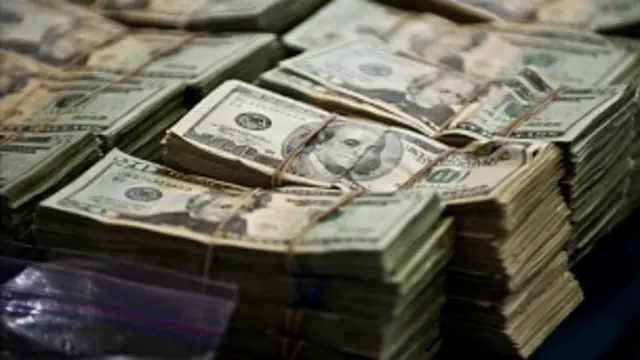 Dólares decomisados. Foto Getty Images.