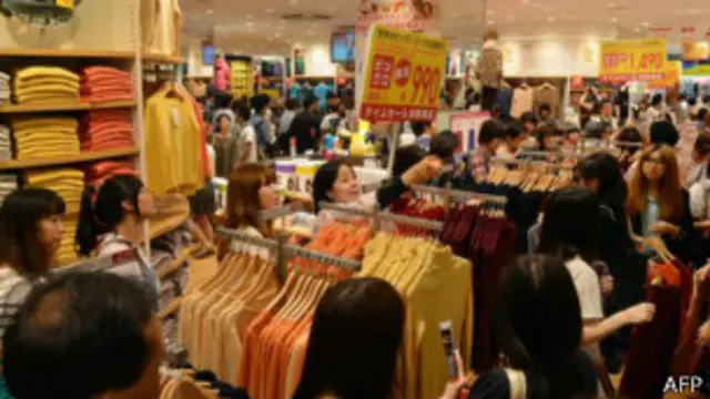 انخفضت المبيعات في شهر إبريل/نيسان