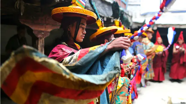 شمالی نیپال کے 4000 میٹر بلند علاقے مسٹینگ میں ہونے والا تجی فیسٹیول مقامی لوگوں کی جانب سے منعقد کیا جاتا ہے۔ جن میں بڑی تعداد بدھ مت کے ماننے والوں کی ہوتی ہے جنھیں بدھ بھکشو بھی کہا جاتا ہے۔