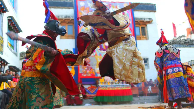  صدیوں پرانے اس میلے کو مقامی زبان میں ’شیطانوں کا شکار‘ بھی کہا جاتا ہے۔