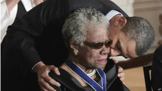 बराक ओबामा के साथ माया एंजेलो