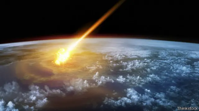 Asteroide impacta la Tierra