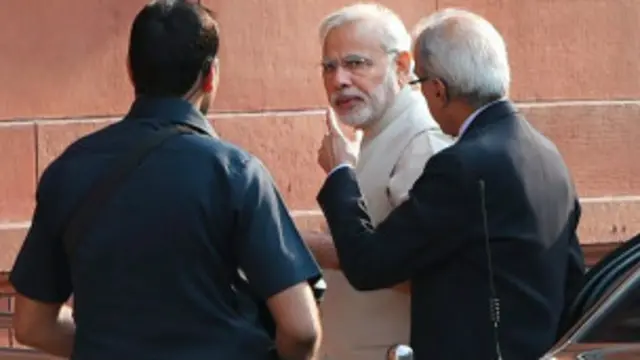 नरेंद्र मोदी