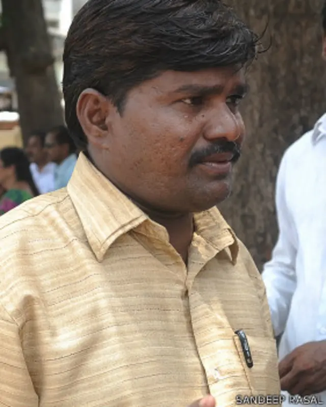 कर्जत आवासीय विद्यालय, अशोक जंगले