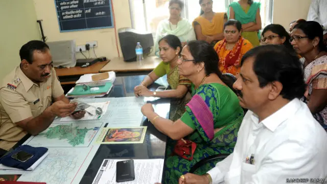 करजत आवासीय विद्यालय, एसपी ऑफ़िस, बीजेपी