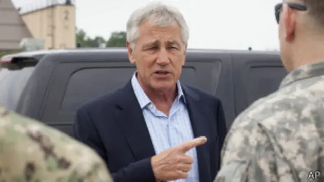 Глава Пентагона Чак Хейгел признал, что Россия отводит войска от границы с Украиной