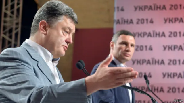 پروشکو ضمن استقبال از مذاکره با روسیه از برخورد نظامی با جدایی‌طلبان حمایت کرده است