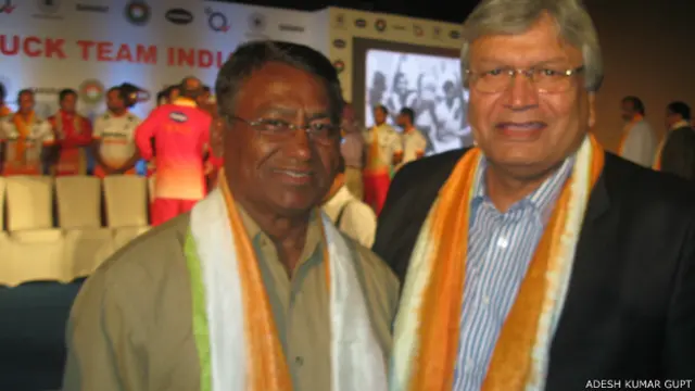 असलम शेर खान, अशोक कुमार