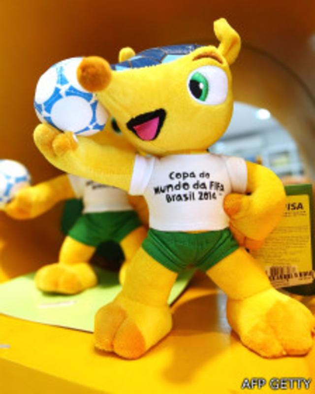 Muñeco de Fuleco, la mascota del Mundial 