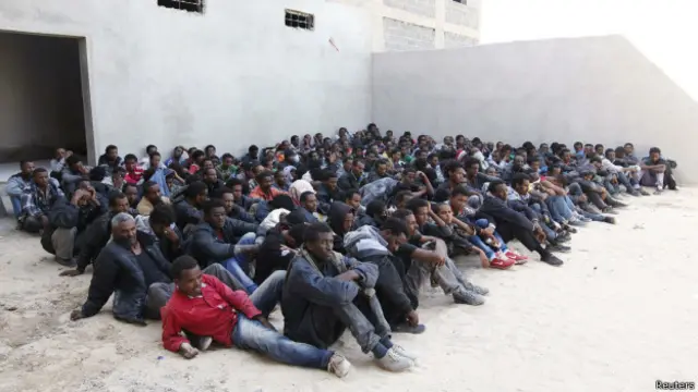 اس جیل میں افریقہ کے مختلف ممالک سے تعلق رکھنے والے افراد پہنچے ہیں جن میں نیجر، سوڈان اور اریٹریا جیسے ممالک بھی شامل ہیں