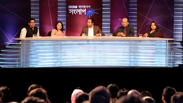 প্যানেল সদস্য বাঁ থেকে: তথ্য ও যোগাযোগ প্রযুক্তি প্রতিমন্ত্রী জুনাইদ আহমেদ পলক, বেসিস এর সাবেক সহ সভাপতি এবং তথ্য প্রযুক্তি বিষয়ক প্রতিষ্ঠান ইউ ওয়াই সিস্টেমস লিমিটেড এর প্রধান নির্বাহী ফারাহানা এ রহমান, অনুষ্ঠান সঞ্চালক আকবর হোসেন, কলম্বো ভিত্তিক গবেষণা প্রতিষ্ঠান লার্ন এশিয়ার সিনিয়র রিসার্চ ফেলো আবু সাঈদ খান এবং বিএনপির কেন্দ্রীয় কমিটির সদস্য শামা ওবায়েদ।