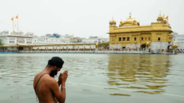 اجیت ڈوول چھُپ کر گولڈن ٹیمپل کے اندر پہنچ گئے تھے 