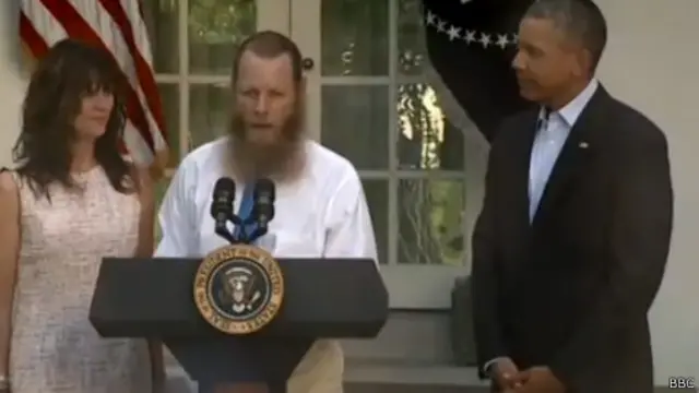 شرح والدا برغدال كيف أنه يواجه صعبوة في تحدث الإنجليزية بعد خمس سنوات من الاحتجاز لدى طالبان.