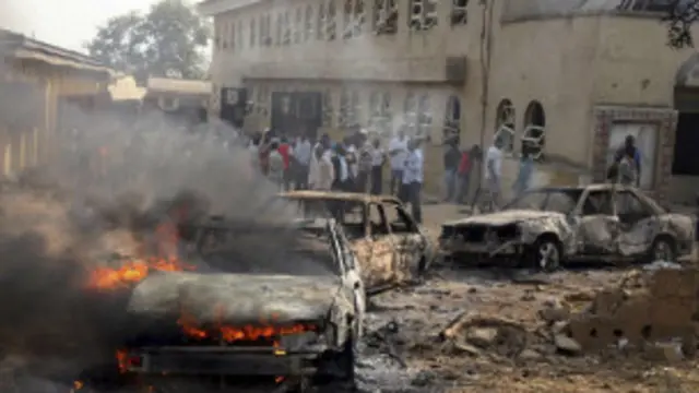 دغه ښارګوټی د کامېرون له پولې سره نژدې په اداماوا ایالت کې موقعیت لري.