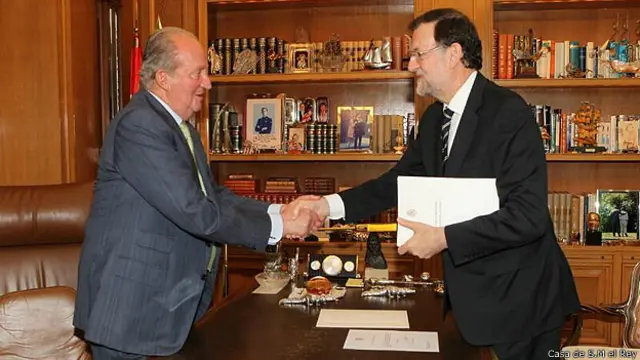 Rey Juan Carlos de España junto a Mariano Rajoy