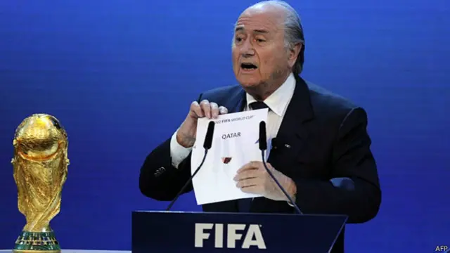 Fifa trao quyền đăng cai World Cup cho Qatar hồi tháng 12/2010
