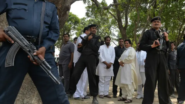 बदायूं में मायावती