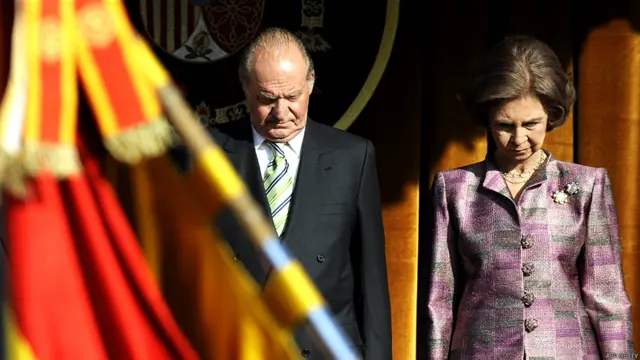 Rey Juan Carlos junto a la reina Sofía