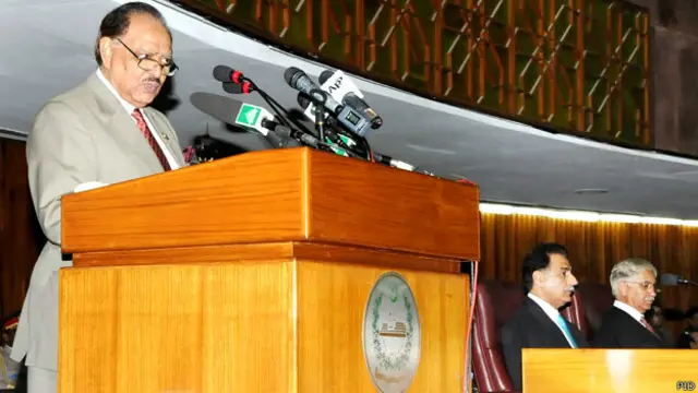 دہشت گردی کے خاتمے کے لیے لڑائی اُس وقت جاری رہے گی جب تک آخری دہشت گرد بھی ختم نہ ہو جائے: ممنون حسین