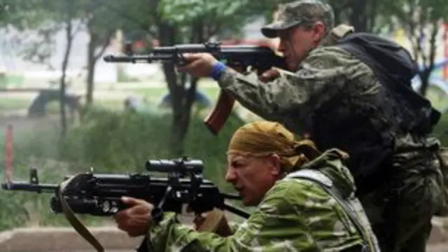 گفته می شود مهاجمان یونیفورم به تن دارند