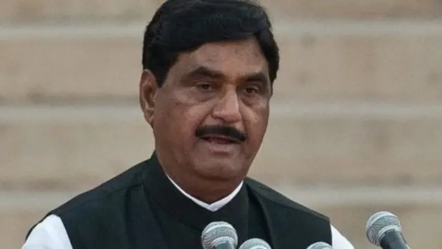 ගෝපිනාත් මුන්ඩේ මිය යන විට හැට හතර වැනි වියේ පසු විය