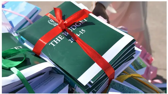 بجٹ میں دفاعی اخراجات میں بھی اضافہ کیا گیا ہے