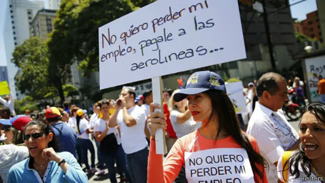 Protesta que pide el pago de aerolineas