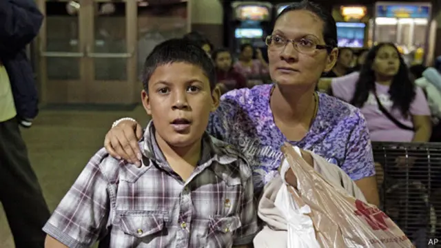 Indocumentados en estación de autobuses en Phoenix