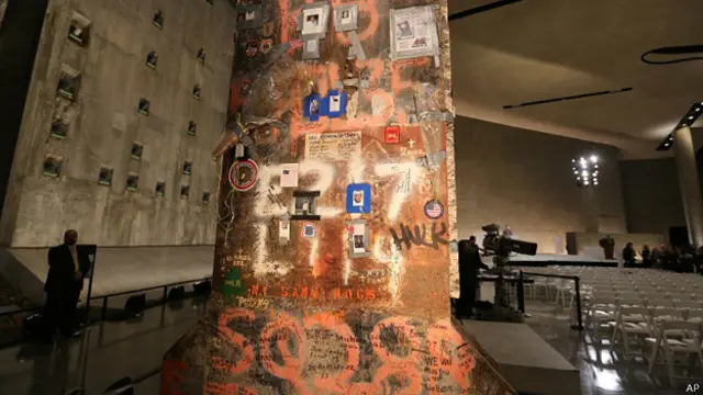 Стальная балка на месте Ground Zero