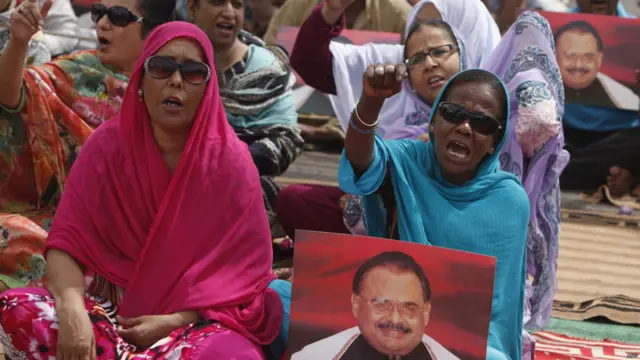 الطاف حسین نے حال ہی میں یہ بھی کہا تھا کہ اگر انھیں گرفتار کیا گیا تو کارکن یاد رکھیں کہ ان کا قائد بےگناہ تھا اور بےگناہ ہے۔