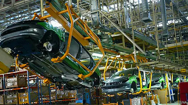 مشتریان داخلی قدرت انتخاب محدودی دارند و ناچار به خرید خودروهای داخلی بی کیفیت هستند