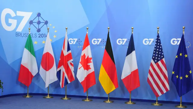 لویديځ په اوکراين کې د روسيې د مداخلې په ځواب کې ختيځو اروپايي هېوادونو کې خپل پوځي حضور پیاوړی کوي