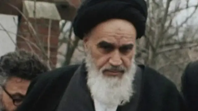 پروفسور کاتم: سخنان وی (آیت الله خمینی) قویا در حمایت از اصلاحات ارضی و اقتصادی و نیز بهبود نقش زنان در جامعه است