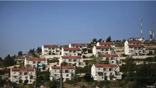 يقول الوزير اريئيل إن الوحدات الجديدة "ليست الا البداية"