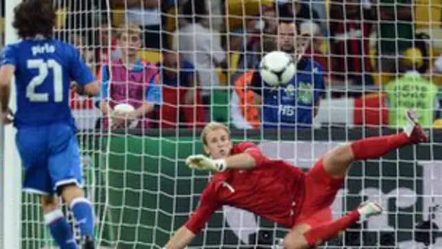 斯科尔斯希望英格兰对皮尔洛进行一对一盯防