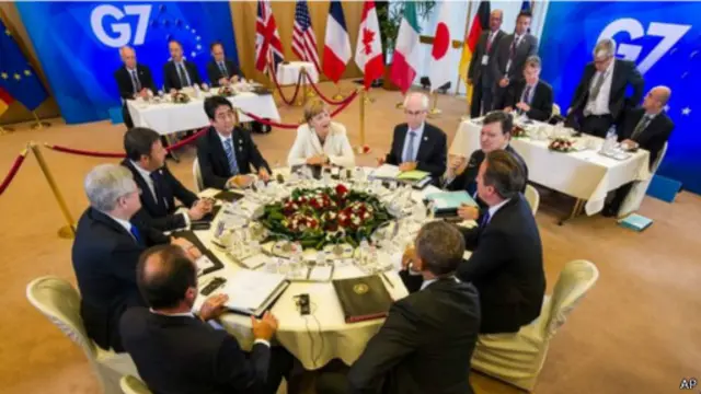 قادة الدول الصناعية السبع الكبرى في اجتماع