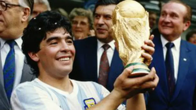 ارجنٹائن کے سپر سٹار ڈیاگو میراڈونا نے اپنی ٹیم کی کامیابی میں کلیدی کردار ادا کیا