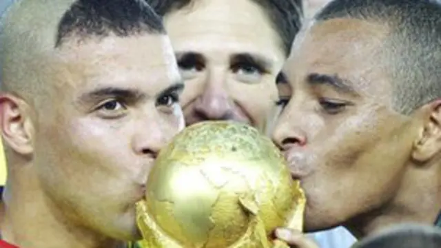 رونالڈو نے برازیل کو پانچویں بار ورلڈ کپ دلوانے میں اہم کردار ادا کیا