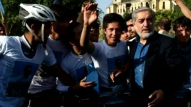 ډاکټر عبدالله عبدالله د ده په ملاتړ ټولو شویو ورزشکارانو ته وویل چې په افغانستان کې د ورزش غوړولو لپاره ډېر پروګرامونه لري.