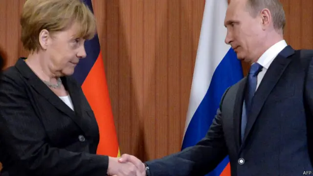 व्लादिमीर पुतिन, अंगेला मर्केल