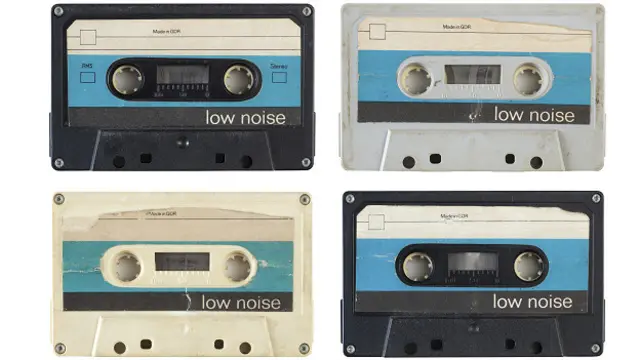 Старые магнитофонные кассеты