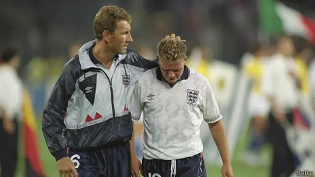 Paul Gascoigne tras perder contra Alemania por penales en las semifinales de Italia 1990